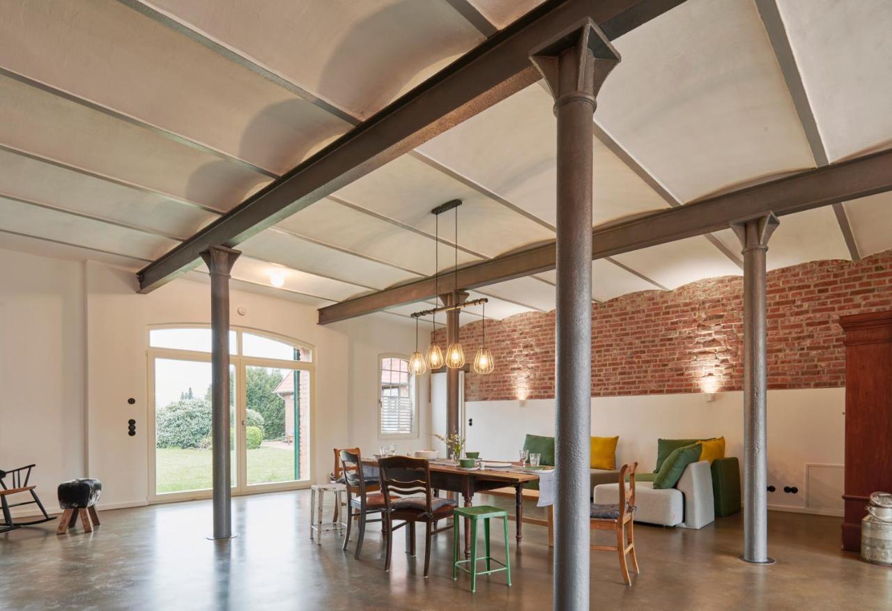 Re~Barn - Modern Country Stay Essel ภายนอก รูปภาพ