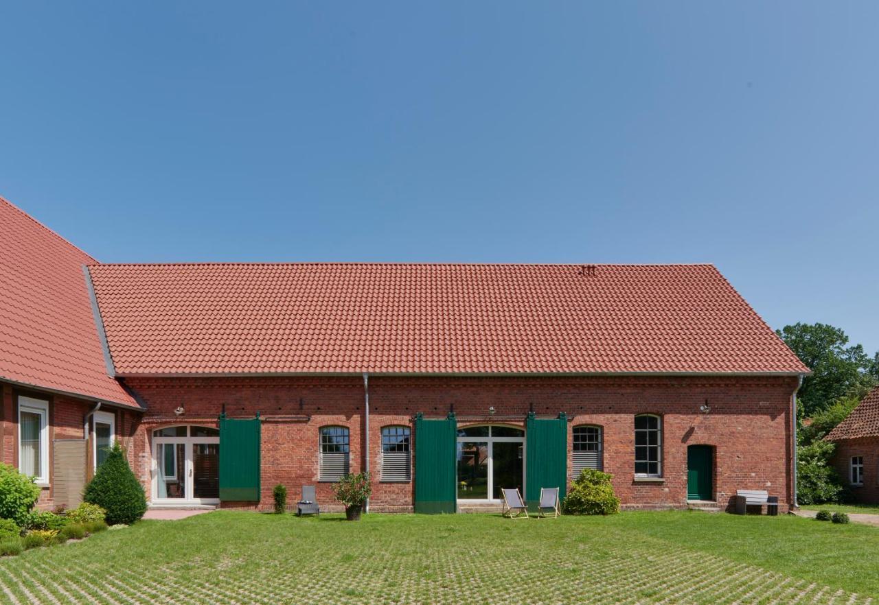 Re~Barn - Modern Country Stay Essel ภายนอก รูปภาพ